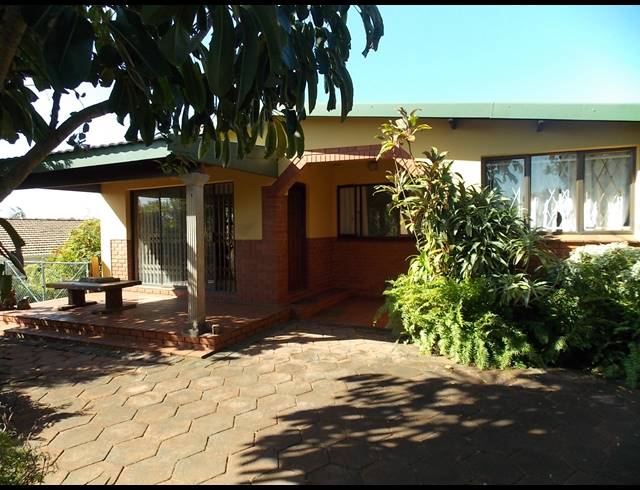 3 BEDROOM HOUSE FOR SALE IN BLUFF